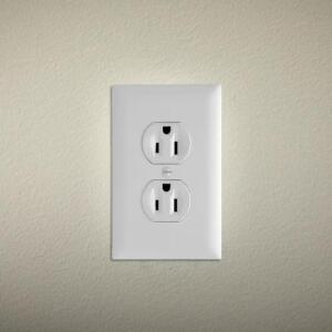 Legrand Pass and Seymour 1-Gang 1-Duplex Outlet Unbreakable Wall Plate, White (10-Pack)