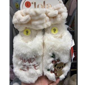 Lola Slippers Size 9