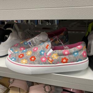 US Sports Kid's Slip-On Flower Face Design Grey/Pink Size 3