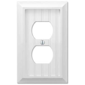 Hampton BayCottage 1-Gang White Single Outlet Duplex Wood BMC Compound Wall Plate (269DWHB)