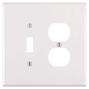 Leviton2-Gang White 1-Toggle / 1-Duplex Outlet/Receptacle Plastic Jumbo/Oversized Wall Plate (1-Pack) - R62-88105-00W