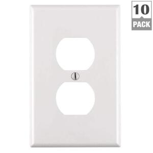 Leviton1-Gang White Duplex Outlet/Receptacle Nylon Midway/Midsize Wall Plate (10-Pack) - M52-00PJ8-0WM