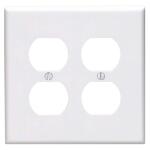 Leviton2-Gang White Duplex Outlet/Receptacle Nylon Midway/Midsize Wall Plate (1-Pack) - R52-0PJ82-00W