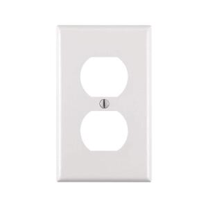 Leviton1-Gang White Duplex Outlet/Receptacle Plastic Standard Wall Plate (88003-00W) (1-Pack)